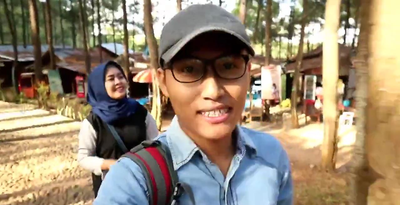 Jalan Jalan Di Hutan Sampe Kecapean