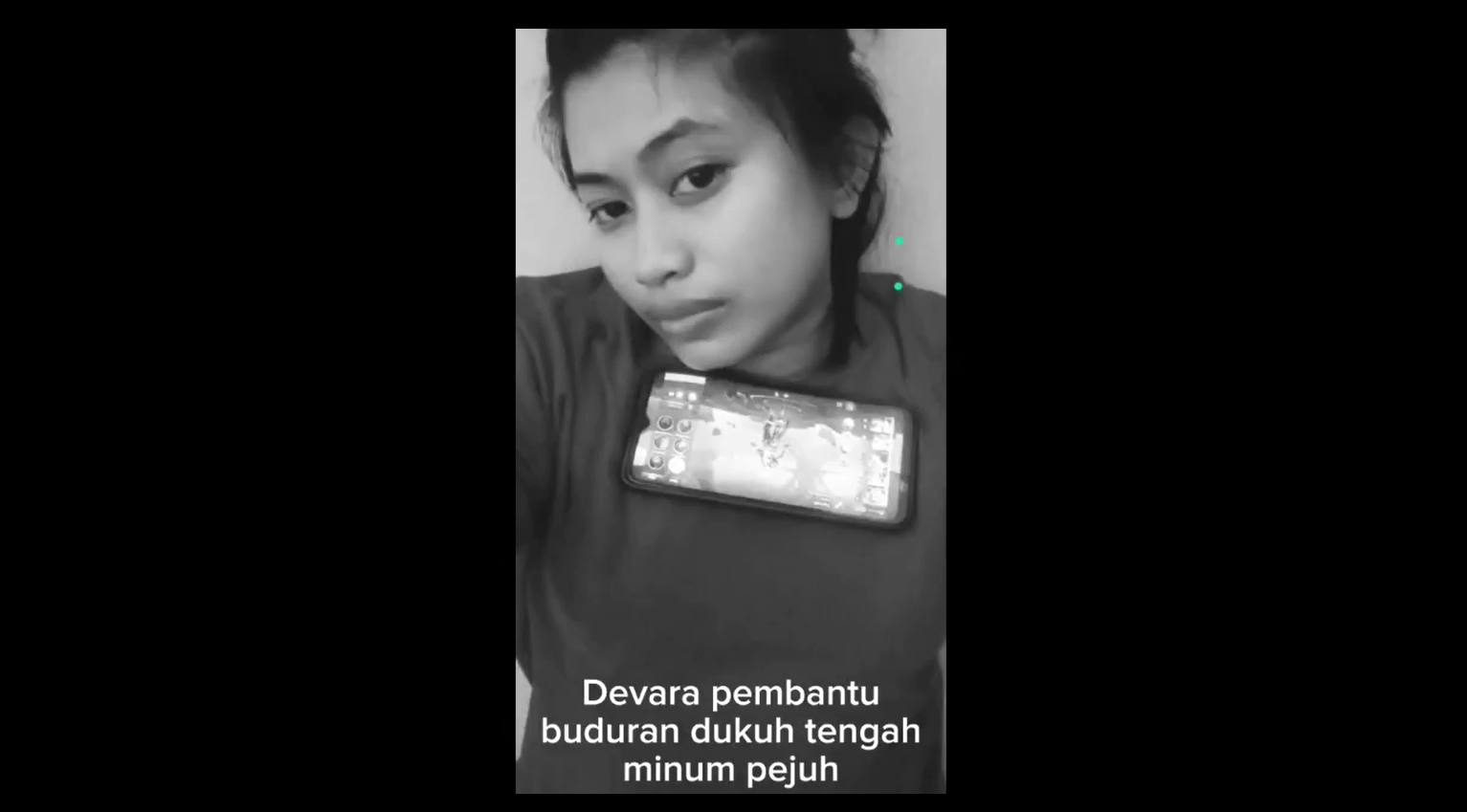 Viral Gamers Cantik Idaman Yang Viral Saat Live Buka Baju